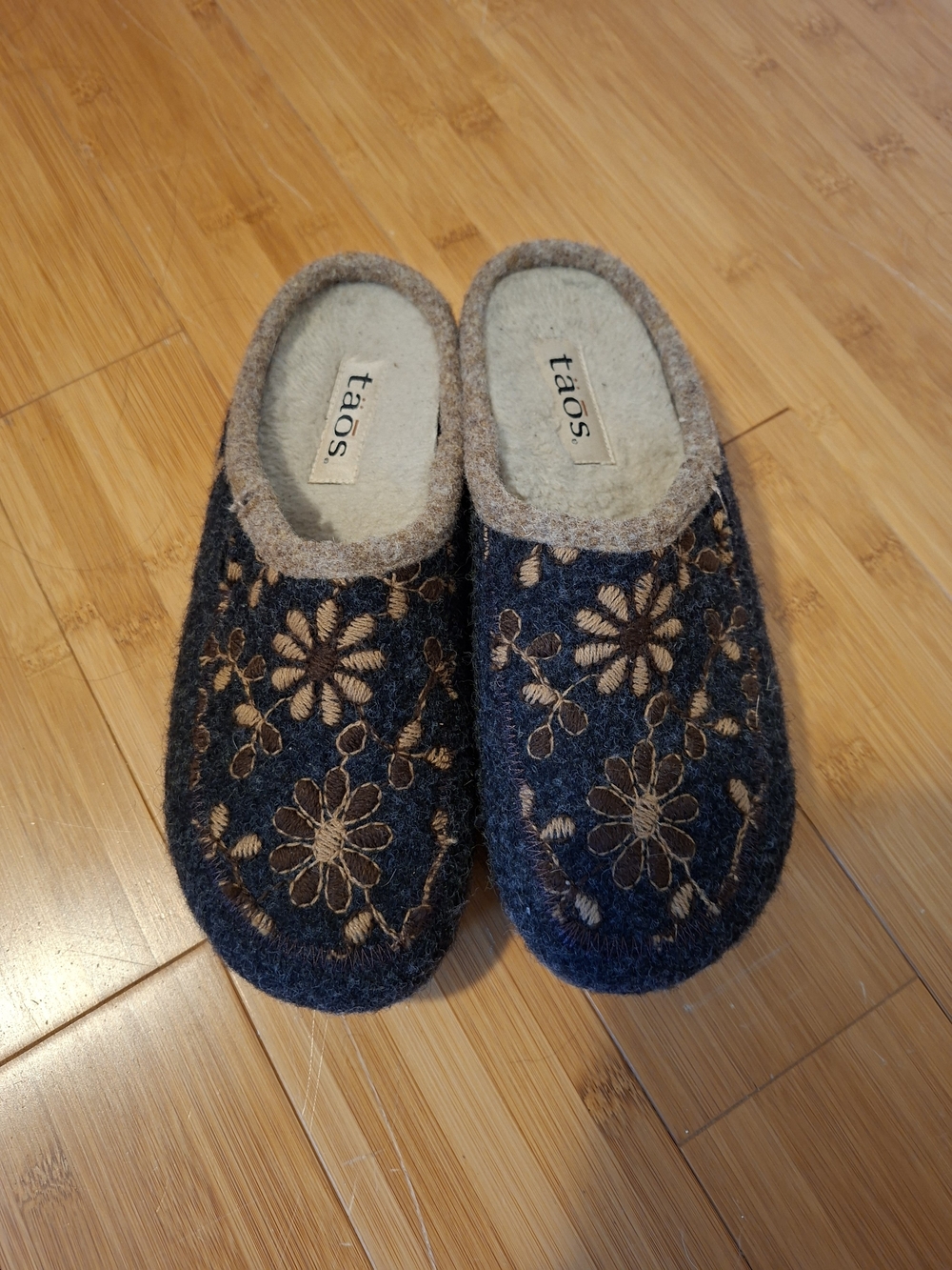Taos Footwear Navy Floral Wool Embroidered Mule Clogs